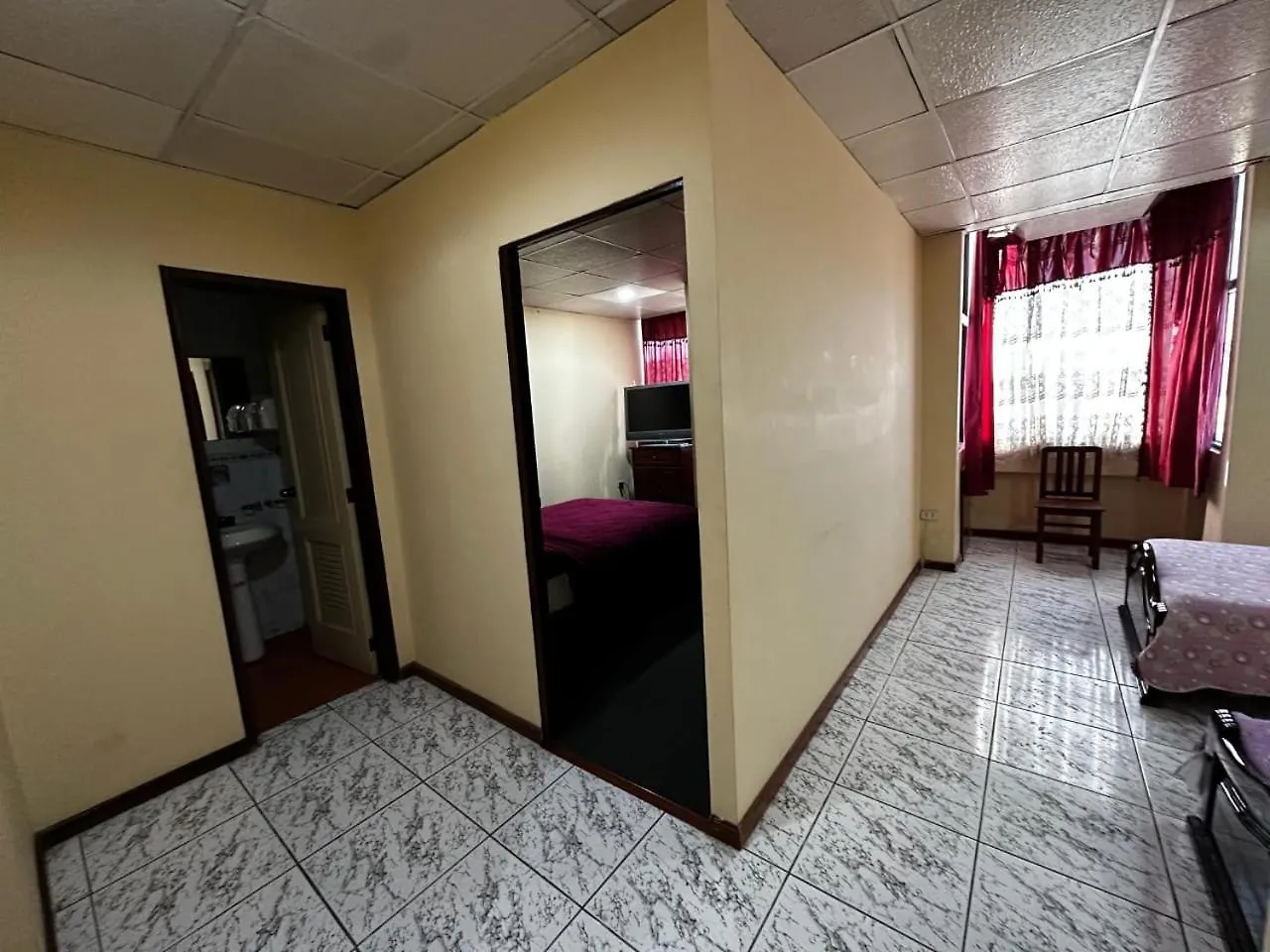 Hotel 4 Rios Cuenca